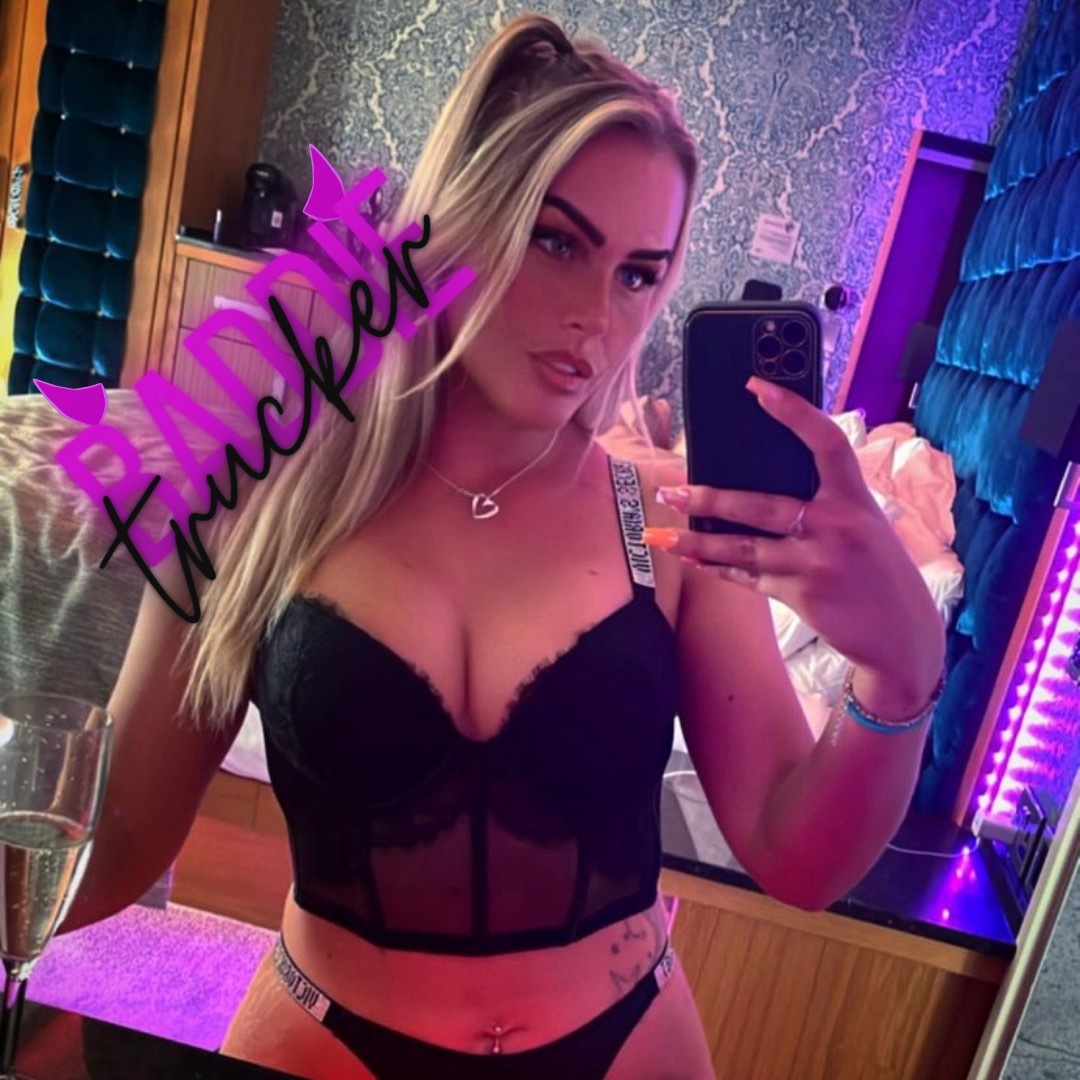 You are currently viewing truckerbaddie94 Onlyfans Model from UK